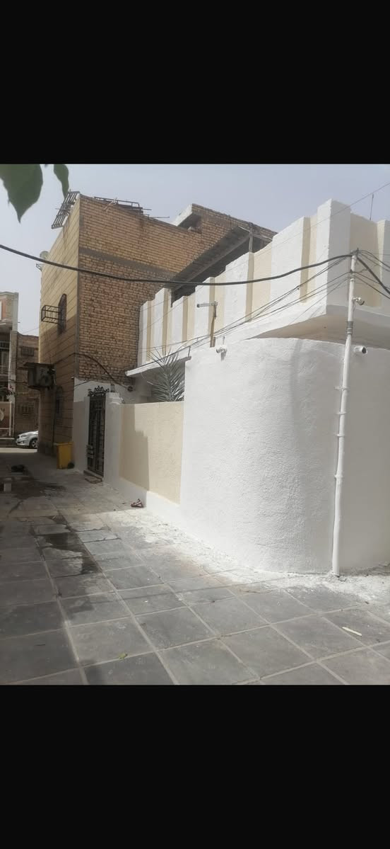 السلام عليكم … بيع مستعجل 
بيت 🏡 للبيع في منطقة الصابئه 
المساحه 180 م الواجه  10 م والنزال 18 م 
بيت يحتوي على طابقين البيت نظيف ومرتب 
البيت 🏡 حالياً فارغ جاهز للسكن 
السعر مراسلة الصفحه او مراجعة مكتب الخزاعي للعقار … ***********

