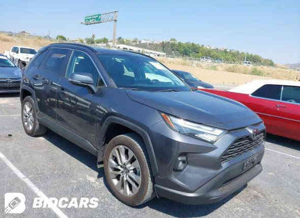 سلام عليكم للبيع موديل 23 امريكي بانزين بريمي ماشيه 21 ألف سعر مطلوب 235 رقم ديالى  بسمي تبديل جنطه فقط بدون صبغ 
***********
