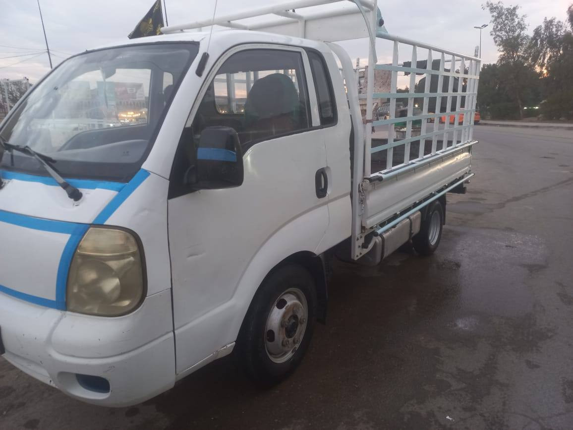 السلام عليكم 
كيا فحل ٢٠٠٩ السياره جاهزه حلوه 
رقم بغداد 
سنويه ورقم الجديد 
كير محرك خير وبركه
محجر بوري 
تانكي ١٢٠ 
باتري جديد 
تايرات نضيفه
سعر ١٠٨ 
***********
