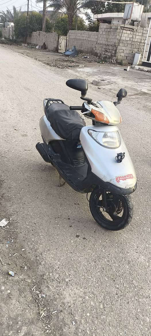 سلام عليكم دراجه سبيسي لبيع سرعه 100 اوراق موجوده سعر 250بيه مجال عنوان ديالى خان  بني سعد ***********
