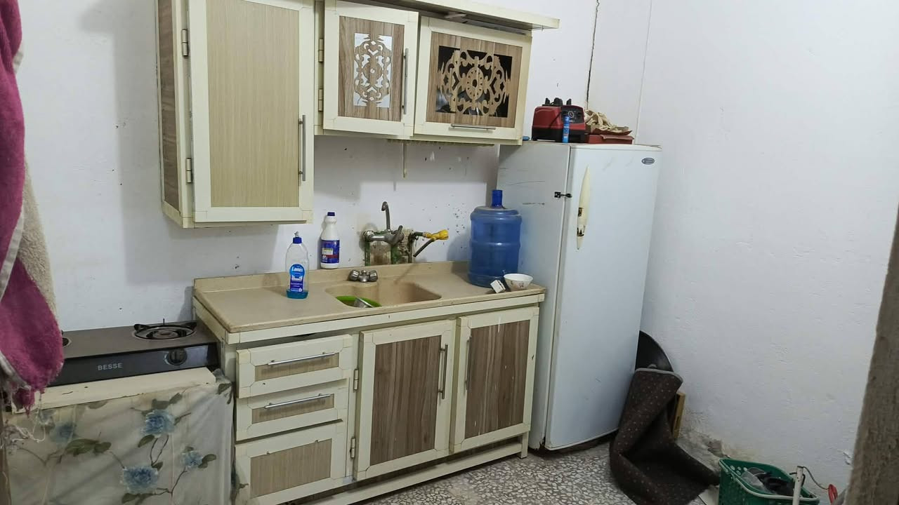 دار للبيع مساحه 50 لبراكيه فرع جوهره العرب شارع 12ب فرع يرهم مراوس بسياره للتصال ***********
