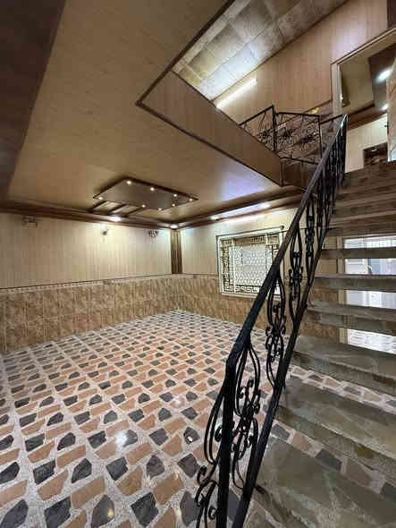 بيت ١٢٥ متر على شارع رئيسي 

اربيل /دارة تو الجديدة 

سعر البيت ٥ دفتر ٢٠ ورقة بي مجال معاملة 

للاستفسار والتواصل واتساب ***********
