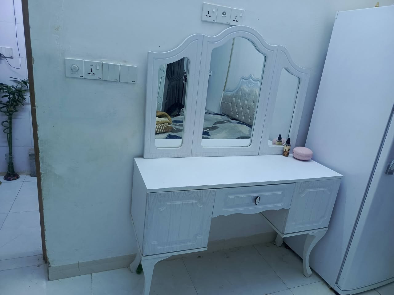 الكاونتر والكاونتر للبيع
(الكاونترمع السنك قياسهم 3 امتار يحتوي على ساحبه وطباخ ستيل وسنك مرمر والحوض ستيل وخلاط اصلي.. والمكام المفتوح فرن غازي)
الغرفه  نوع كانتري.. نقص في مراية الكنتور
سعر الغرفه 650
الكاونتر  650


**إذا كنت صاحب هذا الإعلان وتريد حذفه لأي سبب، رجاءا أرسل رسالة إلى الدعم الفني**