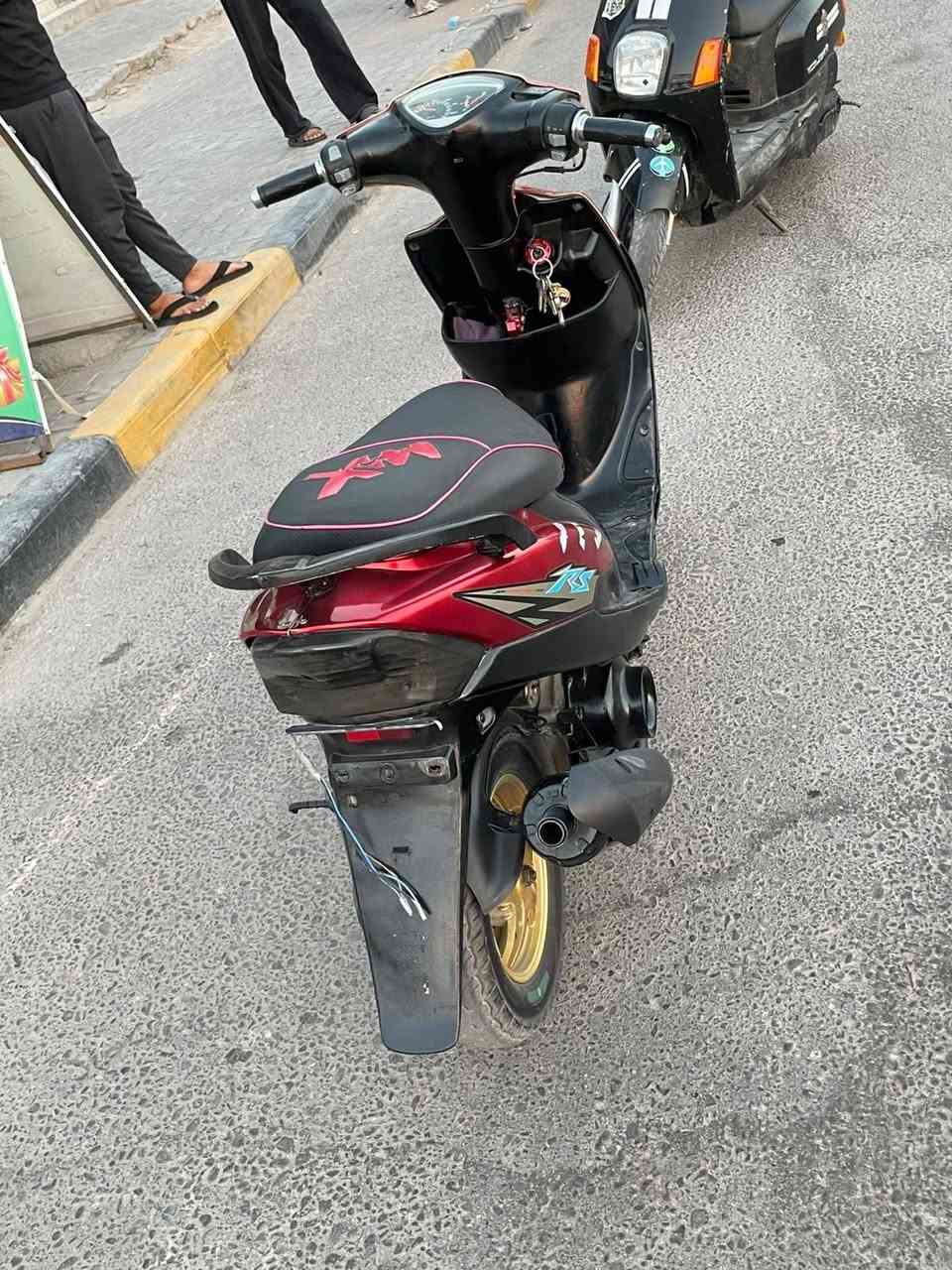 السلام عليكم دراجه ماكس عدله نضيفه كلشي شغال بيها دراجه حلوه سعر 650وبيها مجال حك الجيه مكاني بصره تنومه إذا شراي طبلي خاص تفاصيل اكثر رقمي***********
