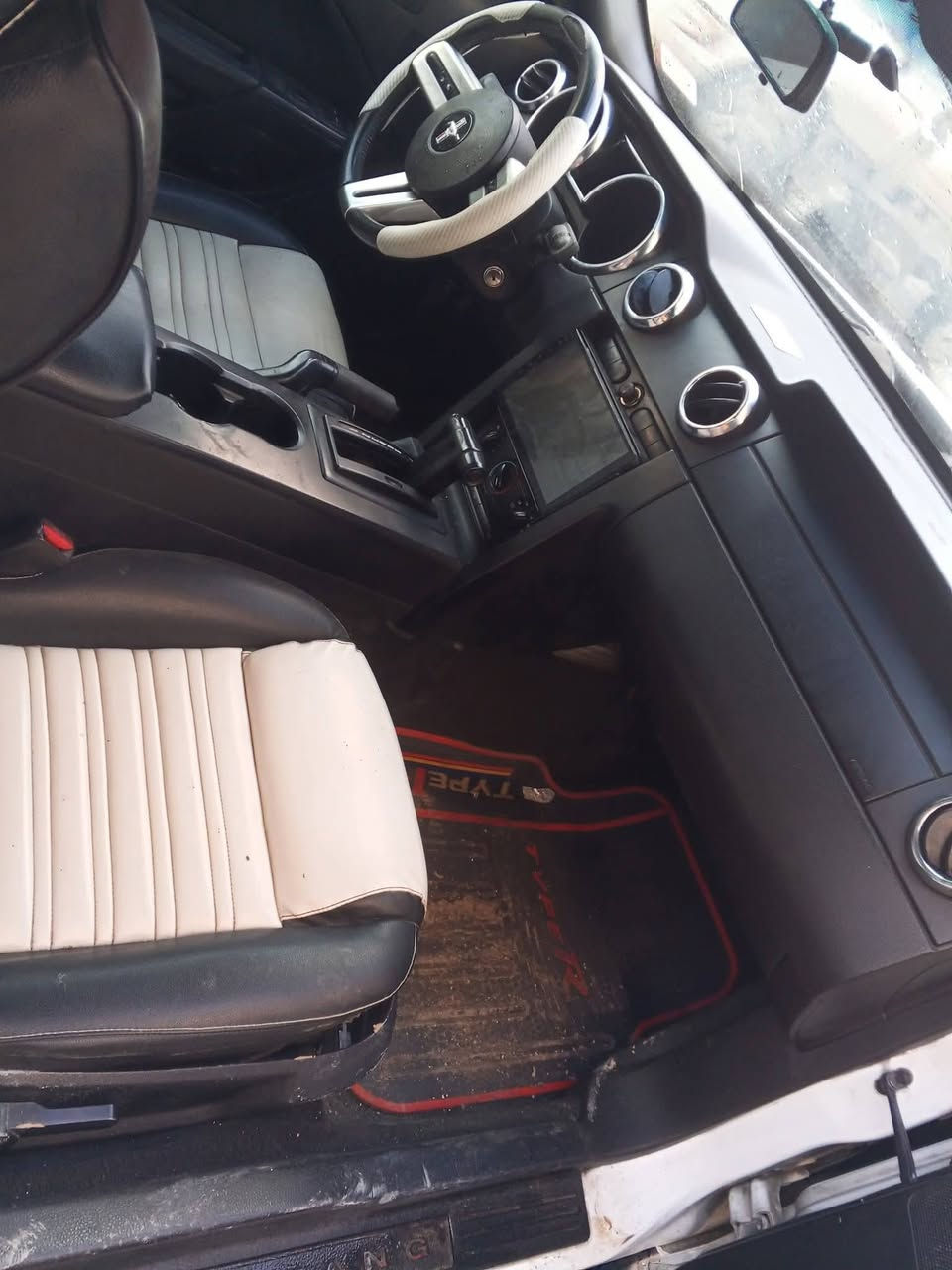 موستنك موديل 2007 كير ومحرك شرط تبريد❄ شرط بدون صبغ كزوز رياضي لآيت زينول السعر 77 بيها مجال ***********///***********
