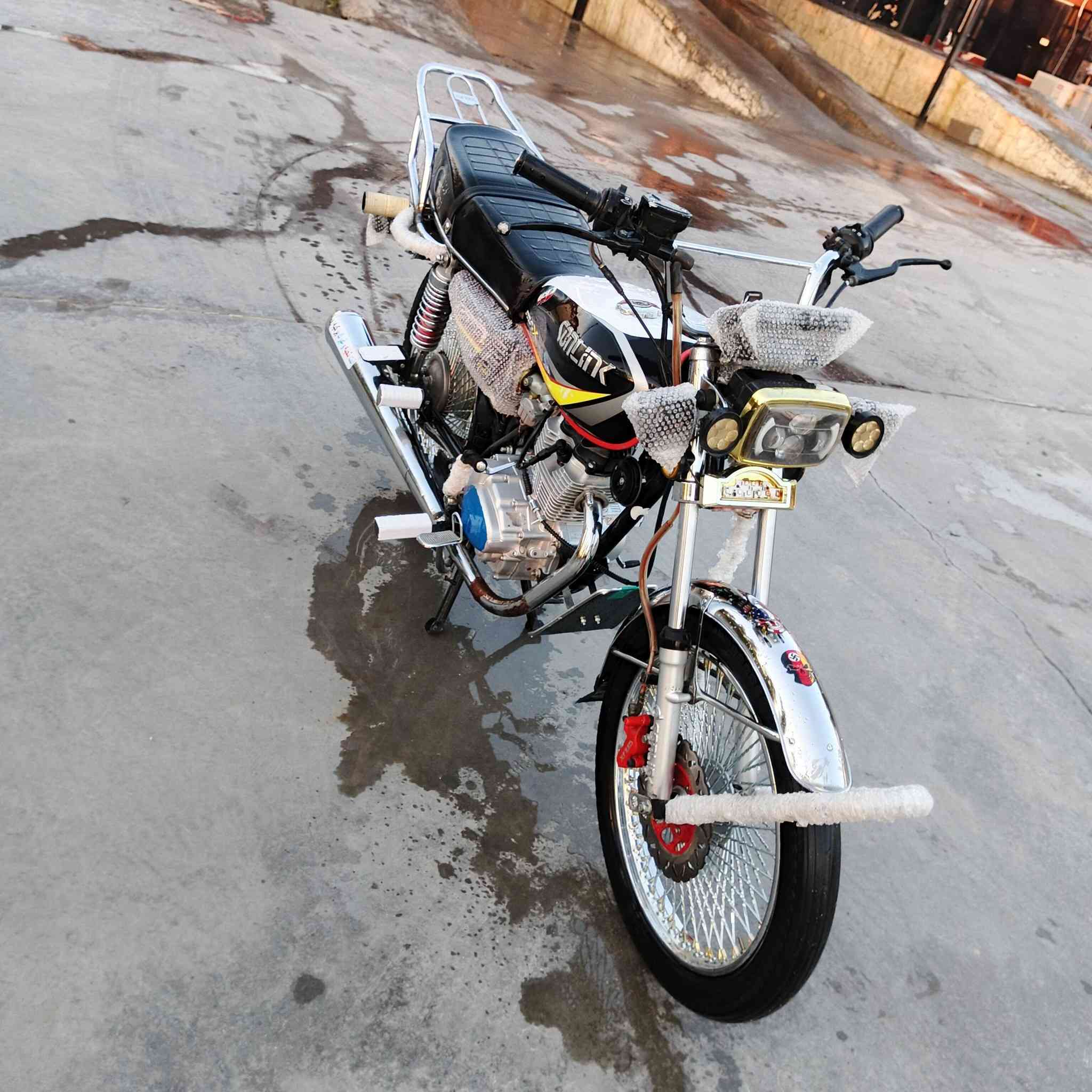 سلام عليكم موطور تايكر لبيع موديل 24 اوراق كاملة كهربائيات شغاله دشبول شغال محرك ماممدوده عليه صبانه كل نقص مابي سعر 575 أو بي مجال مكان ديالى شهربان جسر مهروت الشراي ينتصل عله هذه الرقم ***********
