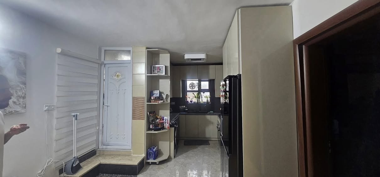 اعلان ●○● للبيع 

بيت مساحه 《٢٠٠ متر》《  الواجه ١٠ متر》 النزال ٢٠ متر》
وحدتين سكنيه الواقع في حي الجهاد الخارجيه مربع البريد
الطابق الارضي الاول// يتكون من ٢ غرف نوم صحيات صاله ضيوف مطبخ كراج 
الطابق الثاني// يتكون من ٢ غرف نوم صحيات صاله ضيوف وسطح وكراج 

للاستفسار مراسلة الصفحة او الاتصال

على الارقام واتساب

☎️ ***********

☎️***********

زورو موقعنا ((مــكتــب بــاب الحــارة)) في حي الجهاد مقابل ((جامـــع النــور))ومجاور(( شارع التكية)) يوجد كافة العروضات وكافة المساحات للـــدور والاراضـــي
بإدارة { السيد ابو أنس}🇮🇶🇮🇶
