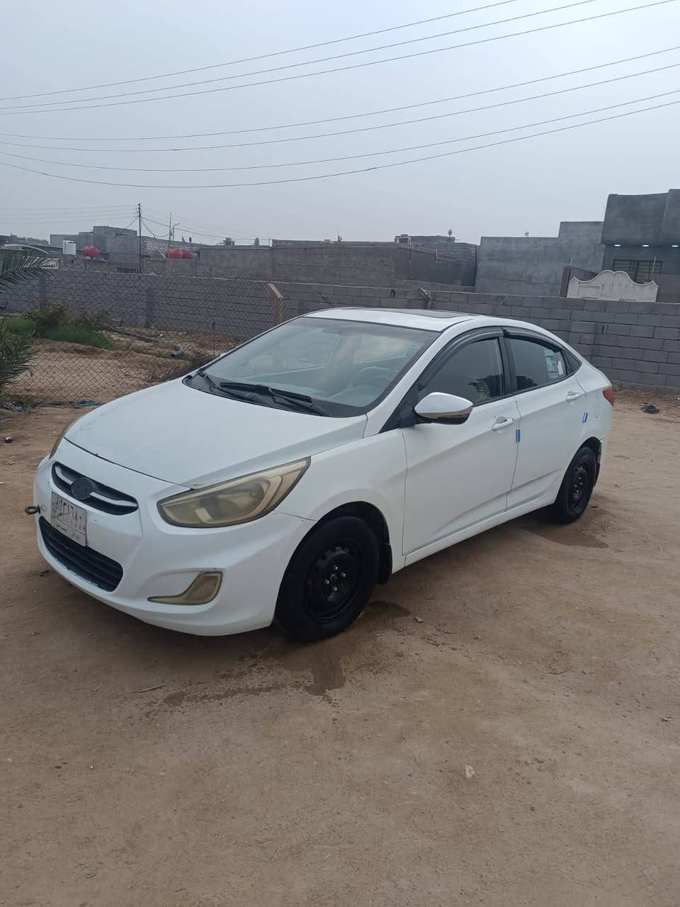 اكسنت خليجي فول مواصفات مديل 2015 بسمي رقم ذي قار السنويه لل 27 مكفوله من الضربه بيها صبغ رشات ابيع حزام عن المفاشل مكينه 1600وكير كارتون حداده تخم تاير تبريد ثلج السياره جاهزه من اي شــــي السعر 80 وبيها مجال مكـــــــاني بصــــــره الزبير ***********
