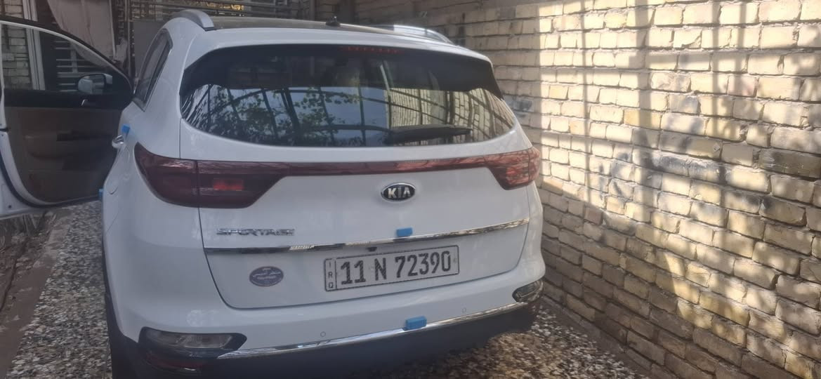 سبورتج موديل 21
مكفوله كفاله عامه
هز وسنويه البارحه كملته جديد
حجم المكينه الفين
موصفاته بنرامه جنطه كهرباء مري شفط كشن كهرباء 
مكانه بغداد مدينه الصدر
سعره ٢٢٥
رقم هاتف ***********
