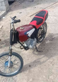 ٢٥٠ • بدون ماركة • للبيع