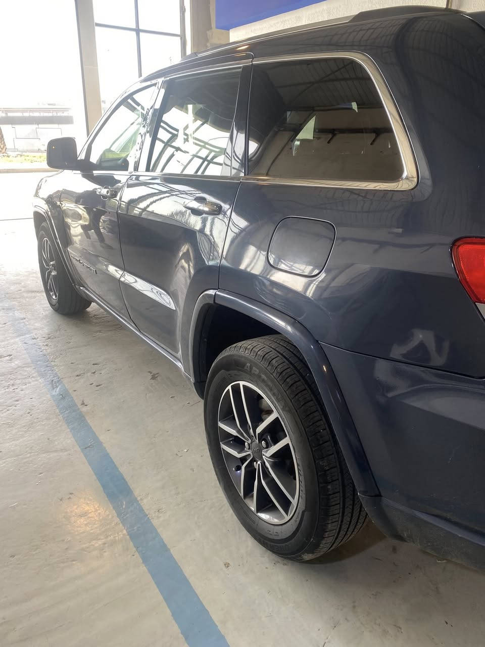 السلام عليكم
جيب كراند شيروكي
فول مواصفات كلش 
كشنات جلد
فتحة
خزن كشن
موديل ٢٠٢٠ رقم اربيل سنوية هزه جدد
بسعر مناسب كلش
السياره ابيعلك مصبوغه حزام صبغ درجة اولى
بدون حادث السياره
البصره القبلة تقاطع المعارض
***********
