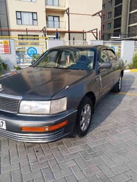 لكزز  92 كير ومحرك بطه  سياره جاهزه بدون نقص  تخم تاير جديد سياره مصبو...