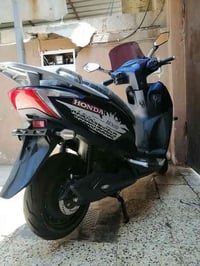 للبيع ماطور شحن  اللتره ملف ١٨٠٠ ماطور كلش نضيف وجديد صارلو ٤اشهر  اله...