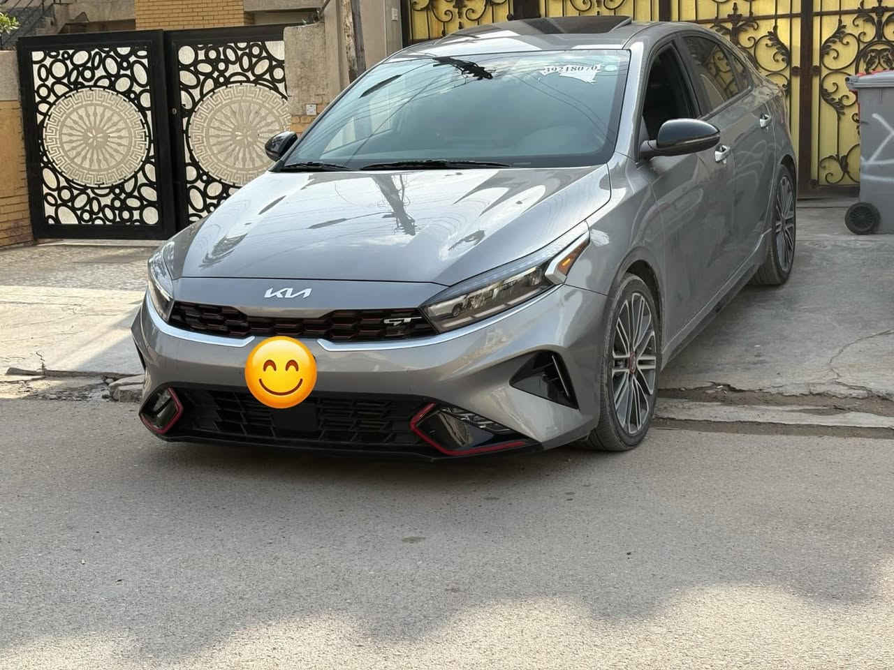 فورتي جي تي لون رصاصي 2024 ماشية ٢٧ الف كيلو ، ضررها باب خلف السايق تبديل نفس اللون وجاملغ خلفي بيه صبغ واكو كلير فقط يم الرقم. باقي السيارة شرط السونار على حالة الشركة بدون اي ضرر   ماشية داخل العراق فقط ١٢ الف مواصفاتها :

١- محرك ١.٦ تيربو
٢- تبريد قطعتين تحكم منفصل
٣- تدفئة تبريد كشنات
٤- كرسي سايق كهرباء مع كشنات جلد وختم ال جي تي عليها
٥- رادار امامي جانبي خلفي
٦- تحديد مسار + كروس سرعه + شفتات بالستيرن
٧- شاشه كبيره ابل كار بلي  واندرويد اوتو
٨- ويل كب ١٩ حتى السبير
٩- سستم سماعات هارمن كاردن
١٠- اوتو ستوب للحالات المفاجأة
١١-سايد بريك بصمة +  اتو هَولد
١٢- كاميرا بلادية ورادار نقاط عمية
١٣- دبل كزوز مع صوت عند الكبس  بلادي 
١٤- تطعيمات بالبدي اسود مع احمر 
١٥- سلايد روف
١٦- اناره ليد داخلية بلادية متغيرة الألوان على الابواب 
١٧- ٣ مودات قيادة عادي + تيربو + ذكي 
١٨-حساسات اطارات 
١٩- دوسات بلادية
٢٠- ستيرن متحرك اتجاهين
٢١ - تشغيل عن بعد 

# السعر المطلوب (17500$) الف دولار وبيها مجال بسيط @وصور الحادث مرفقة 
# رقمها بغداد شبه مميز متسلسل  
# اتصال  :   ***********  سيف
