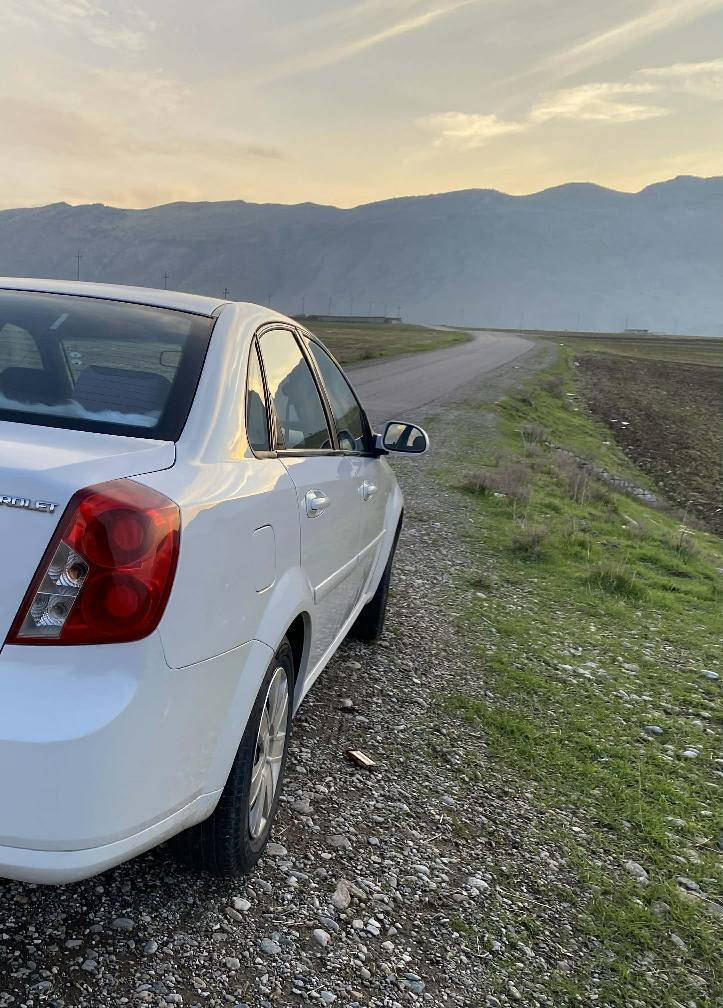 ئۆپترا ٢٠١١ سپی بەفری یەک پارچە بۆیاخ بێ ناو گرتن گێر و مەکینە بەشەرت مەکینەی نەکراوەتەوە تەقە و رەقە بەشەرت سەنەوی تا ٢٠٢٨ تازەیە چوار تایەی تازەی لەژێردایە سەیارەکە جوانە ماڵی دۆستە نرخی  ٨٣  گەڵاو کەمێک مەجال ژمارە مۆبایل *********** بشدار, السليمانية
