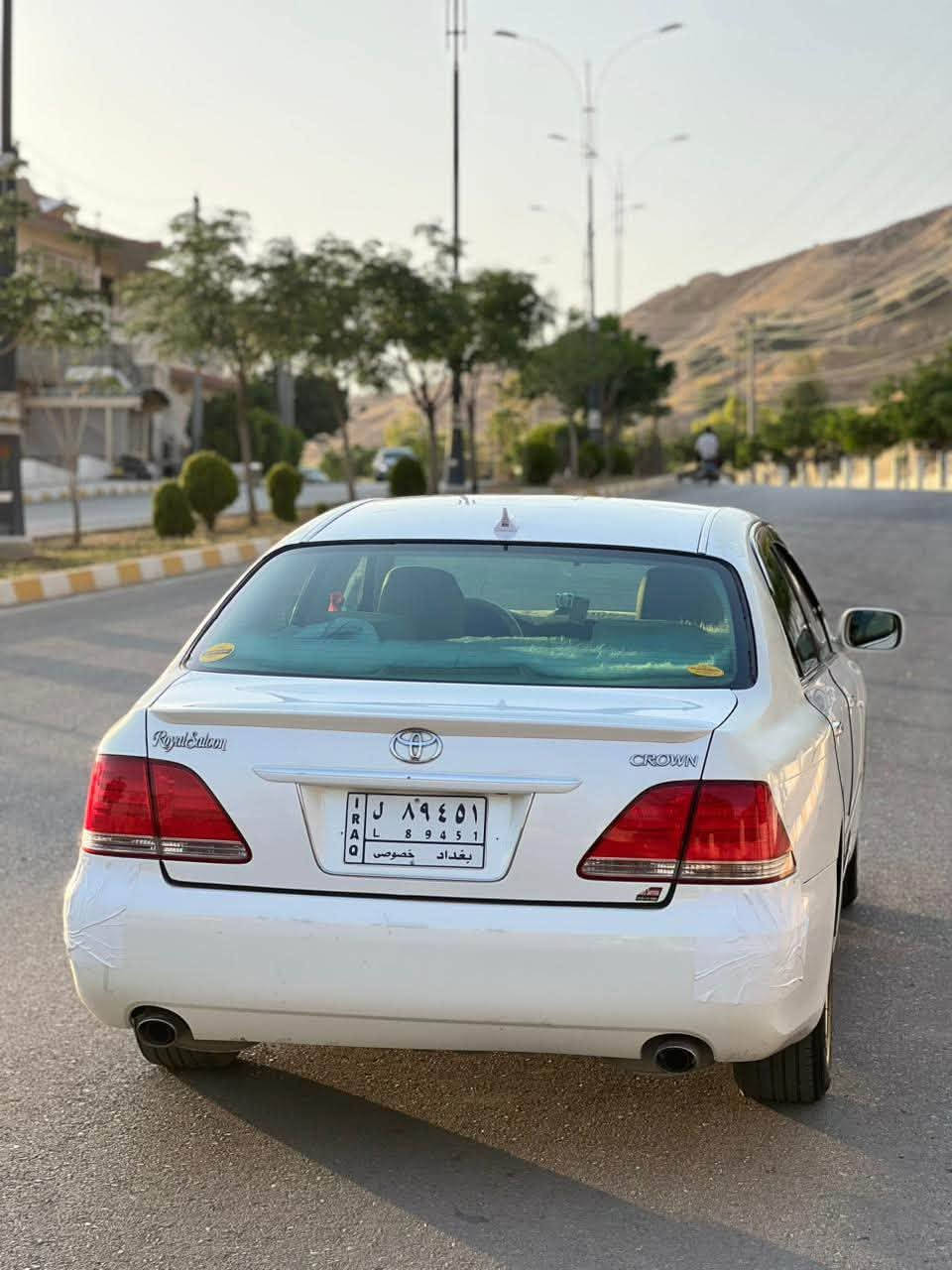 توێتا کراون شاهینە بۆ فرۆشتن
مۆدێل 2005 
گێڕو مەکینە بچوک 180 
دو دوگمە ناو زەرد
مەجموعەی سوکان لێکسزز
سەیارەکە تا حەز بکەی پاکو جوانە
سەیارەی ماڵانە یەک دینار مەسروفی تیا نییە
گێڕو مەکینەو ئەکسلی بەشەرتی فیتەر
پێشو دوای کەپسە چەکوشی پێوە نییە
چوار تایەو ویلی تازەی لە ژێرایە
تەبرید ساردو گەرم ئیشەکات
بەدوای نوقسانیا مەگەڕێ 
کۆدی بۆ کراوەو بەناوی خۆمانەوەیە
ئەوەی ماوە بیلێم سعرەکەیەتی 
کۆتای بێ مەعامەلە 60 وەرەقەیە تکایە بۆ مەعامەلە تەلەفون مەکە سەیارەکە ئەیهێنیت  ماشالله نمونەیە
هەموشتێکم نوسیوە جوان بیخوێنەوە ئینجا تەلەفون بکەن
لە دەربەندیخانم
ژ.م ***********
*********** وەتسئاپو ڤایبەری لەسەرە
ئەدمین
