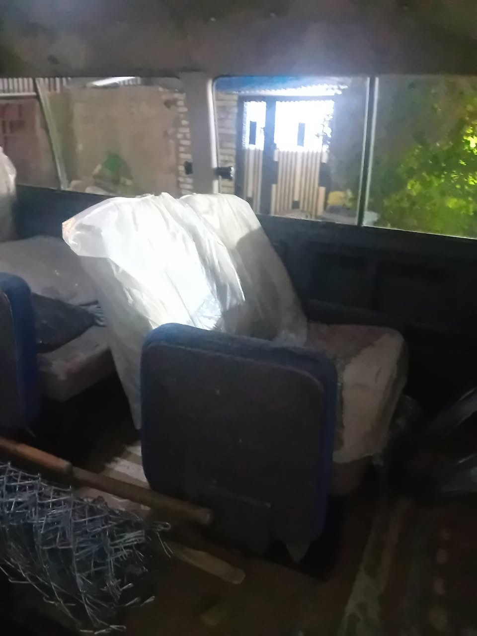 السلام عليكم جنبي ٢٠١٤ بيهة صبغ بل بجم علكد شبرين وبل جنطة شبرين سيارة راعيهة يريد تحويل عليهة غرامة مرور ٣٨٠٠ وهية٦٠٠ مراوس ب ادوات شعدك نزل بل تعليق كون من بغداد


**إذا كنت صاحب هذا الإعلان وتريد حذفه لأي سبب، رجاءا أرسل رسالة إلى الدعم الفني**