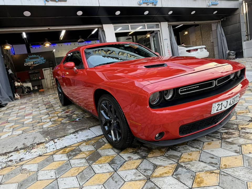 جالنجر sxt 2023
جالنجر 2023 محرك 6 سلندر 

ماشيه  12000 كيلو  ممشاها حقيقي جديده كلش مابيها  اي نقص 

وارد امريكي حادثها دعاميه 

رقم سليمانيه 

السعر 25000 $ وبيها مجال بسيط 

مكانها بغداد 

***********
