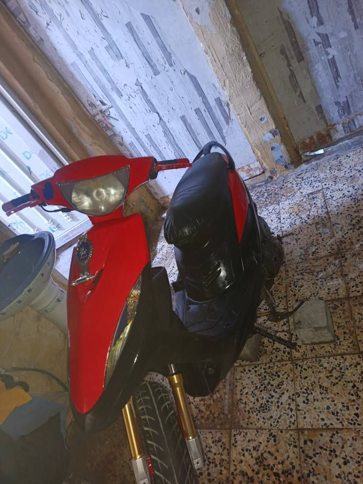 مستعجل عل بيعتهه تره مو سعره هذا والمحرك مامفتوح مامزوده وذا اكو امراوس ايراني كون صول هم قابل دراجه امفوله من كلشي *********** البصرة, العراق
