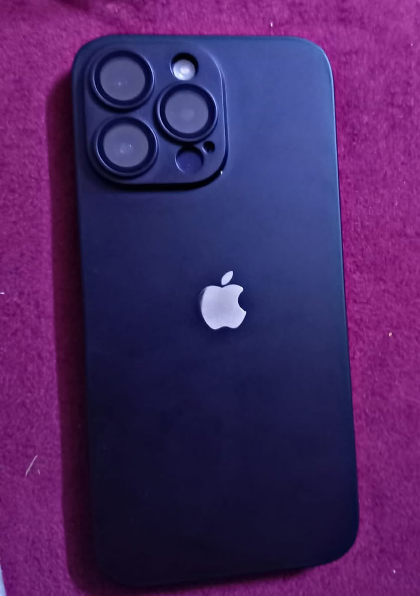 آيفون 14pro max
الشرق الأوسط 
بطاريه ٩٤ 
الشاشه متبدله 
و ظهر بيه فطر صغير 
الفيس إيدي متوقف بسبب خلل من الشاشه يتصلح 
ذاكره ٢٥٦ 
لون بنفسجي 
السعر ٣٠٠ ألف  و بي مجال للشراي


**إذا كنت صاحب هذا الإعلان وتريد حذفه لأي سبب، رجاءا أرسل رسالة إلى الدعم الفني**