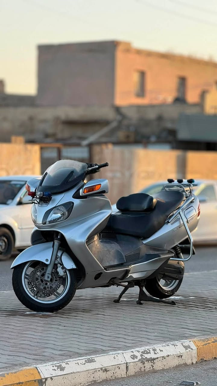 السلام عليكم سكاي ويف 650 كفاله للبيع مكينه مكفوله بوليسي الدراجه خير من الله
***********
