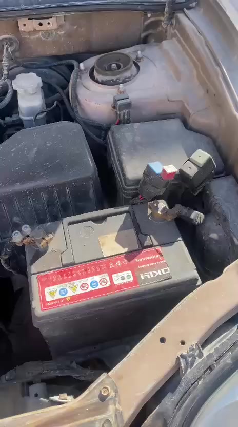 السلام عليكم سياره سنتافيه2002
كير ومحرك جدد 4سلندر صرفها حلو سنويتها ساقطه ب2019راعيها موجود بس صبغها جارد مامصبوغه وحداديتها زينه سعرها55 ناصريه اسكان الصناعي

***********
