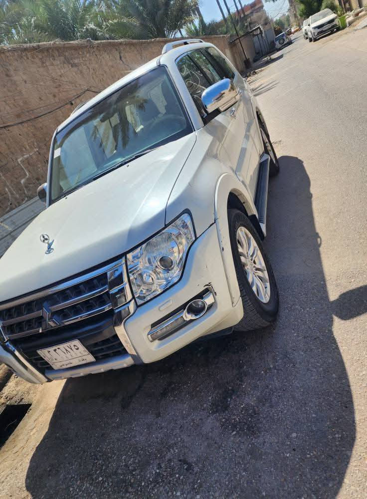 باجيرو موديل 2019
وكالة الحبتور
رقم بغداد
ماشيه 107
السعر 238 بي مجال 
_______________
*كشنات جلد وكهرباء
*شاشة 
*كامرة خلفية
*حساسات
*حساس تاير
*فول تحكم ستيرن
*بلوتوث
*مري شفط
*السيارة مكفولة صبغ بارد نايلونات خفايف 
العنوان بغداد ساحة عدن
رقم الهاتف واتساب تواصل 
***********
