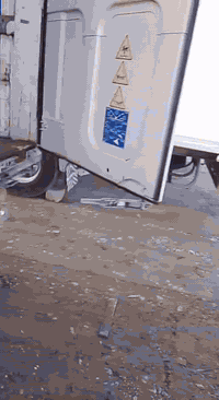 للبيع عربانه كرونه منفيس عربانه جديده دسك مكلف بل نشر ***********
