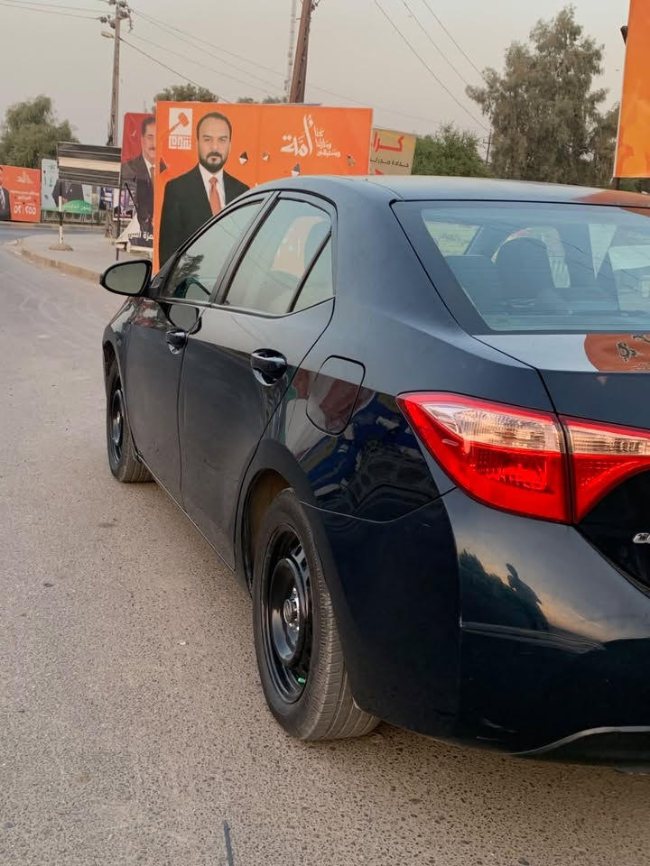 كورله موديل 17  بيه قطعه وحده صبغ  ومكانين بارد شي قليل السياره جاهزه تبريد ثلج ❄️  السعر /112 / تصال ***********
