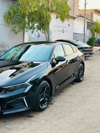 KIA K5 موديل 2025 للبيع فقط ضرر بونيد فقط بدون دواخل ماشيا 18000 Km سي...