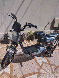 ماطور شحن • ٥بطاريات • بريك ورا عاطل