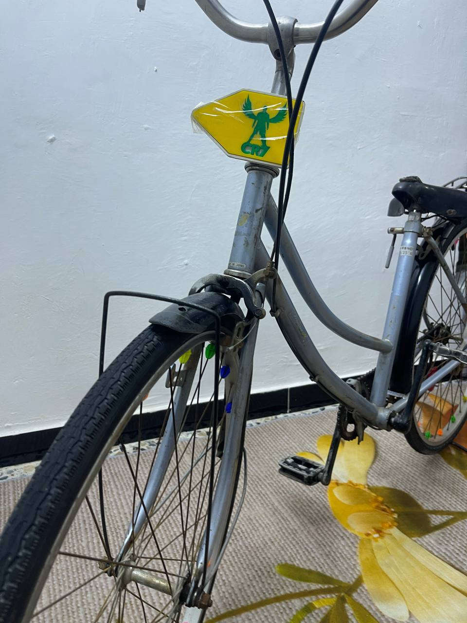 السلام عليكم  البيع بايسكل بناتي نمره وحده مكينه جديد الون اسماي وجاملخاته سود تايرات جديد جوابه  جديد بريك امامي خلفي شغالات موديل 2016موجود رقم بل لشه


**إذا كنت صاحب هذا الإعلان وتريد حذفه لأي سبب، رجاءا أرسل رسالة إلى الدعم الفني**