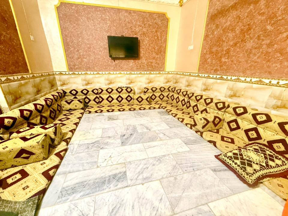 السعر 250
وبيه مجال
***********

