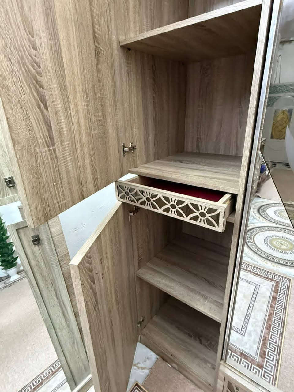 السلام عليكم غرفه نوم للبيع نظيفه جداً السعر 600 وبيه مجال بسيط حالين مفصخه العنوان بغداد الشعب بيع مستعجل  لغرض النتقال


**إذا كنت صاحب هذا الإعلان وتريد حذفه لأي سبب، رجاءا أرسل رسالة إلى الدعم الفني**