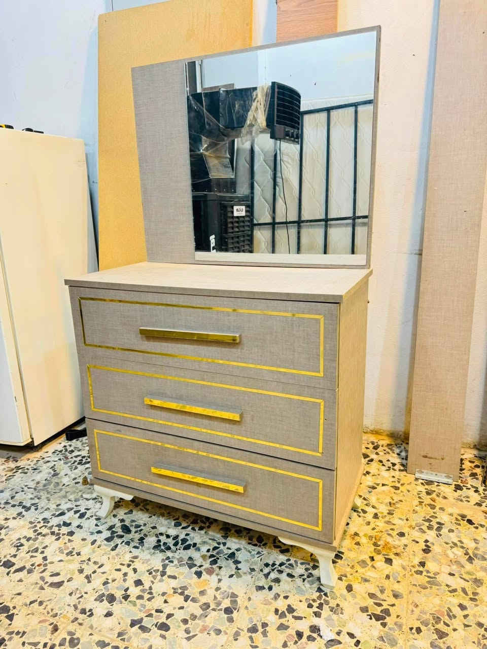 غرفه 5 قطع نضيفه وسعرهه مناسب بس 325 الف


**إذا كنت صاحب هذا الإعلان وتريد حذفه لأي سبب، رجاءا أرسل رسالة إلى الدعم الفني**