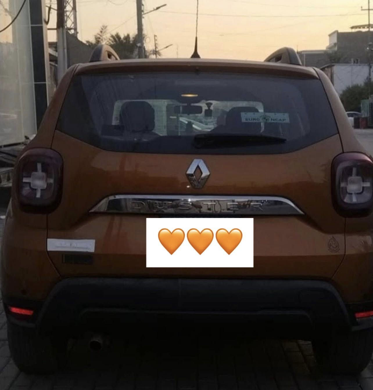 السلام عليكم 
سياره للبيع رينو داستر 2019 السياره حره
سنوية جديده رقم دولي الإنكليزي 
تبريد شغال دوشمة جديده تايرات جديده شاشه وكاميرا السياره ماشيه 85 نظيفة وجديده استخدام بنيه 
مكان السياره بصره
السعر 100$ وبي مجال 
التواصل مع ‭+964 776 660 1684‬


**إذا كنت صاحب هذا الإعلان وتريد حذفه لأي سبب، رجاءا أرسل رسالة إلى الدعم الفني**