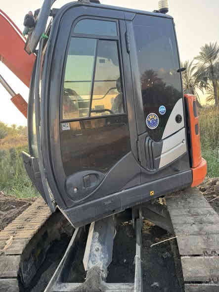 السلام عليكم للبيع حفاره بي فايف حجم 75 دخول جديد الحفاره جديده كارتون ***********
