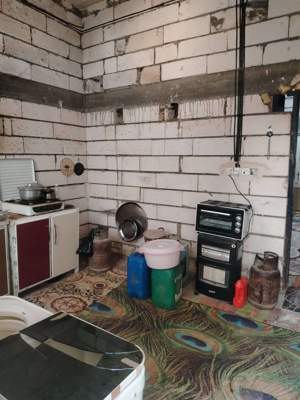 دار للبيع زراعي حي العسكري مقابيل الطابو شارع الإمام علي ثرمستون اعكاده بيه نواقص البيت لبخ وارضيه كامله استقبال او غرفه   مساحه 120 السعر 40 بيه مجال بسيط يحتوي علئ غرفتين صاله استقبال مطبخ صحيات داخلي خارجي ساحه إستفسار *********** اكرم الاسدي للعقار

