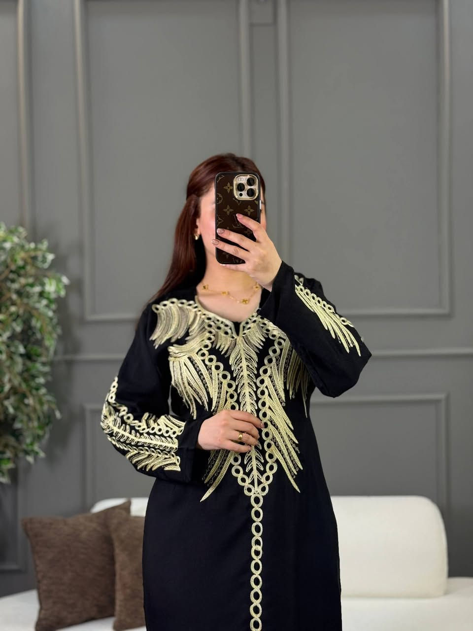 مخور رمضاني كله شغل يدوي والألوان واحد احلى من ثاني 
خامة كشمير صناعة مصري تطريز  شرط الفحص 

   قياس 1 و 2 يلبس من 55 كيلو الى 100 كيلو


**إذا كنت صاحب هذا الإعلان وتريد حذفه لأي سبب، رجاءا أرسل رسالة إلى الدعم الفني**