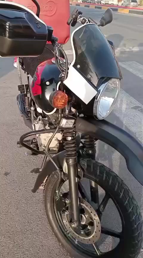 سلا معليكم من رخصت الدمن دراجه بوكسر موديل 2023 كفاله عامه برغي مامفتوح بيه مرقم باسمي كفاله عامه سبب لبيع محتاج والله وجاي ابيع لو مامحتاج ماابيع الله شاهد دراجه خير من الله اي نقص مابيه زوج تايرات جدد تجي وتفحص جيب وياك فيتر لسعر 2200 وبيه مجال قليل مكان بغداد حيور ماموجود فيس واتساب او تصال ***********
