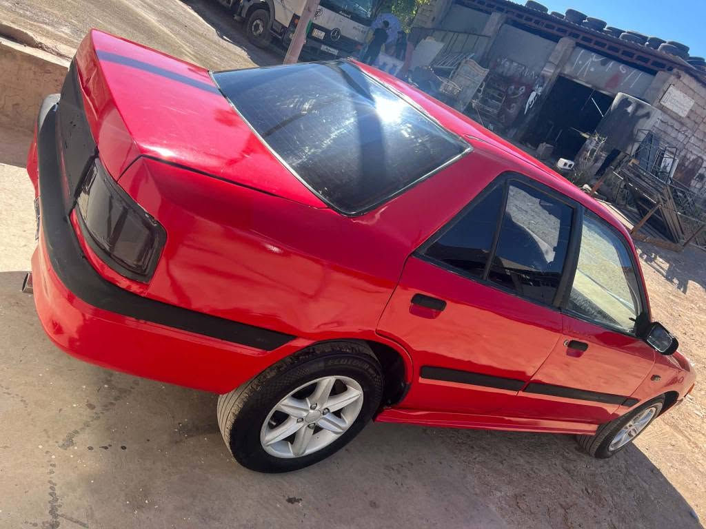 Mazda 323 
خوار هةموو بازار مازداي 8 بةرخ گيرو مةكينة بة شةرت ئارم پلاستيك سليماني 
خايسو رزيوي بة شةرت پشتو پيشي كةپسة 
تةقةو رةقةي بة شةرت كارةباي مةزبوت سةيارةيةكي بي كةمو كورية بو زانياري زياتر تةلةفون بكةن
*********** كويسينجاك, أربيل
