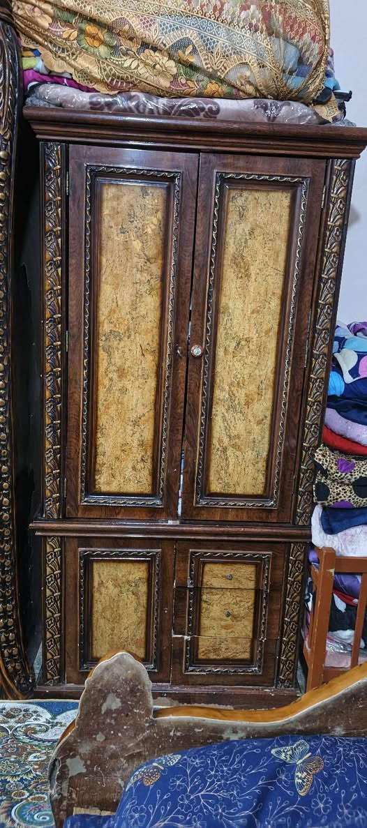 سلام عليكم
غرفه للبيع 
نضيفه كلش 
صاج ماليزي 
السعر 550 وبي مجال للشراي 
العنوان ناصريه مقابيل المنصوريه 
***********

