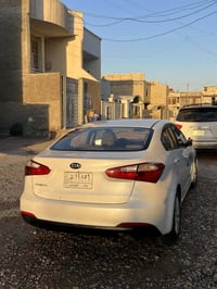 للبيع كيا سيراتوا موديل ٢٠١٦ خليجي رقم بغداد ماشية ٩٨ الف كير محرك تبر...