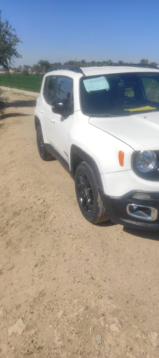 السلام عليكم من رخصت المدير سياره جيب رينجيد موديل 2018مكينه وكير بل جيس السياره بيه مكانات صبق بس مابيه دواخل هزا جديد رقم بعد ماستلمته سنويه القايت 31رقم بغداد وبسمي ودزيت رقم شاصيه وضحته وشوف حادثه بمريكه سعر 130ورقه وبيه مجال الشراب مكان بغداد رضوانيه الشرقيه قرب قطاع الزراعي ***********///***********
