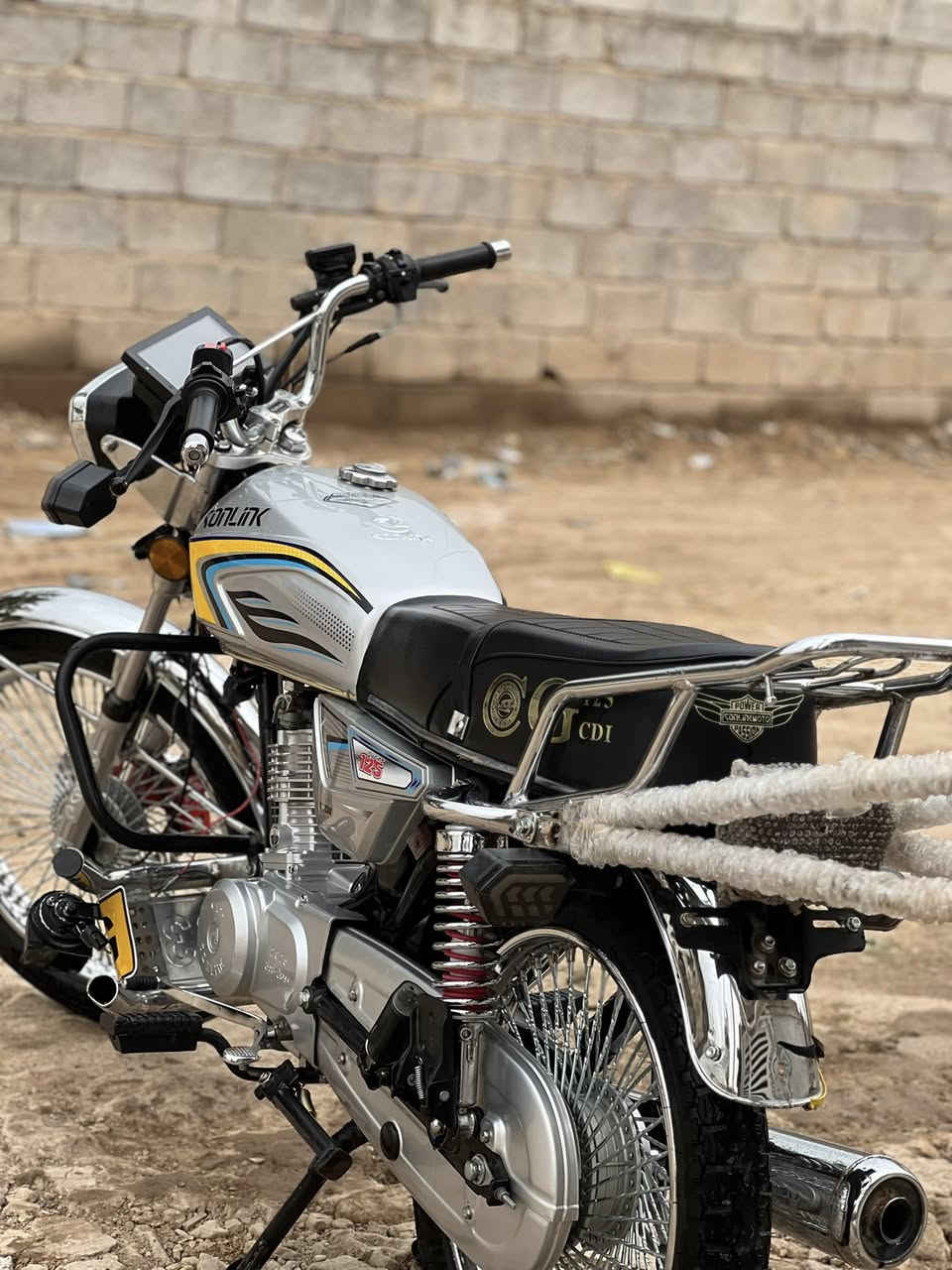 السلام عليكم تايكر ٢٠٢٥ كفاله عاااامه نقص فقط دشبول يرمش ما محترك يرمش تايرات جدد دراجه وضع شركه كامله مكمله هورن طاط مال سياره كهربائيات كله شغاله محرك ما مفتوح شلعه معدل طيران✈️ مكان ديالى بعقوبة رحمه سعره ٧٧٥ بي مجال رقم الهاتف للاستفسار ***********
