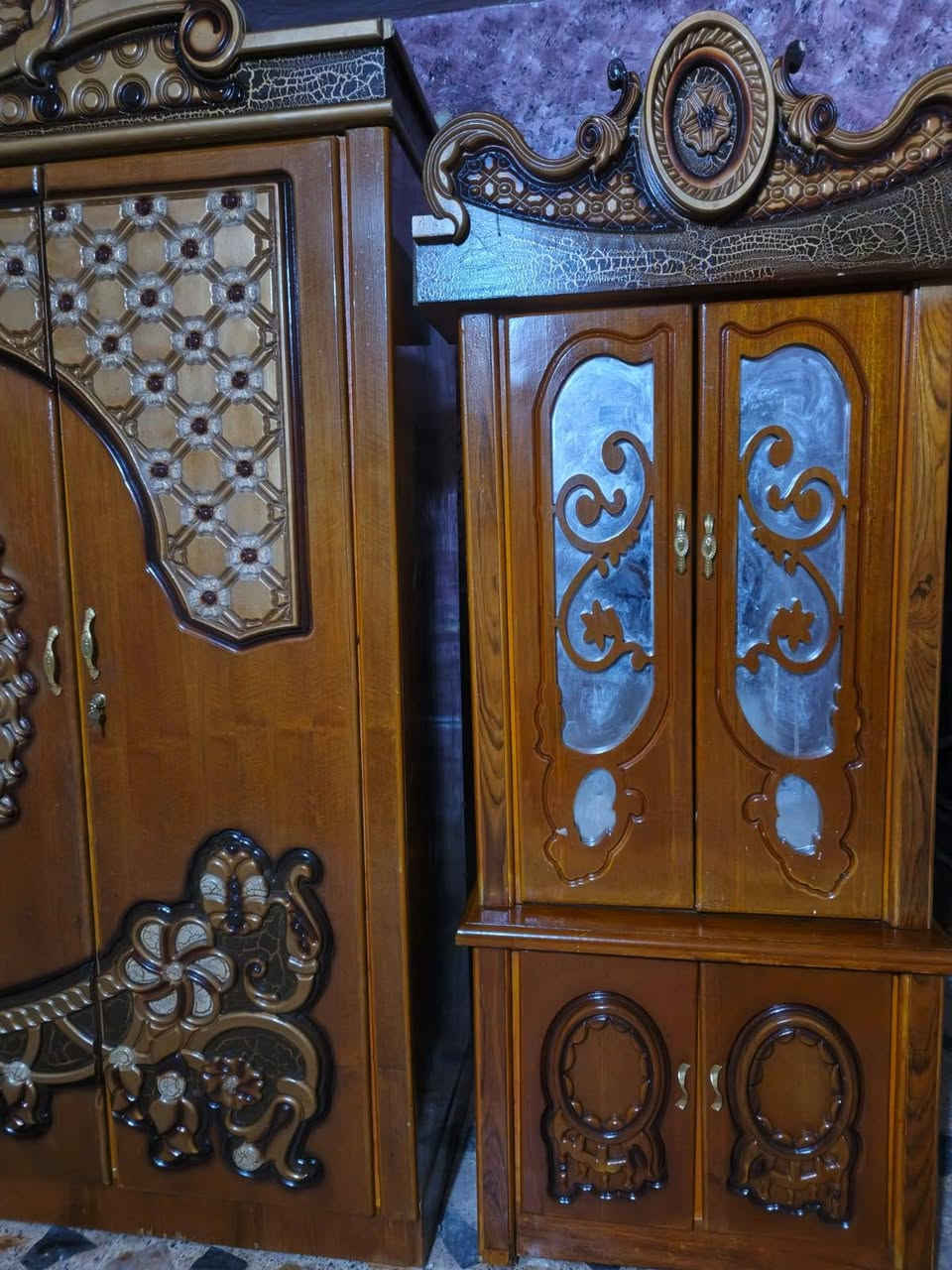 كنتور ابو الاربعه او ميز مرايه او زاويه نجاره تزكام نهايته 350قفل مكان ناصريه ***********
