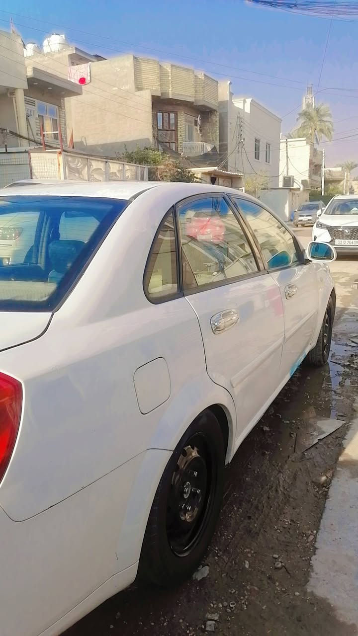 السلام عليكم شلونكم شباب
شوفوليت اوبترا 2009 خصوصي شركة العامه للسيارات للبيع او مراوس حسب قناعه 
سياره بيها جاملغات امامي امبدله
منضومه تبريد جديد  تدفئه شغله
منضومه زنون بلوجكتر و الايت
راديتر جديده
صدر حلو خير من الله 
شاشه جديده كاميرا 📸 وضوح يخبل 
كير ومحرك خير من الله مكفولات
سياره احلى من الصور تجي وتشوف بعينك
السعر 70$ وبيها مجال
مكان بغداد حي العامل
 اي استفسار ***********
