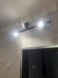 رمضان كريم اناره ثلاث قطع كل قطع متر وبيه ثلاث بلاجكتور صغير لللبيع ات...