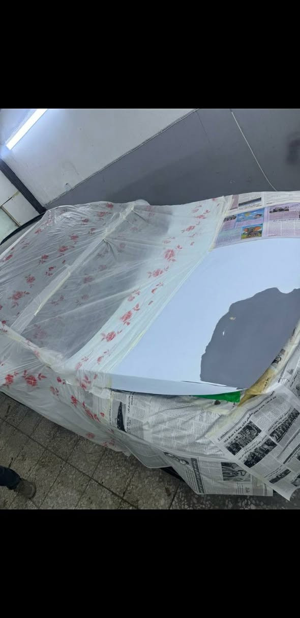 السيارة سبورتج موديل 2024 ؛ 
تاريخ الشراء سنة 2025 ؛
عداد السيارة : 11 الف كيلو  ؛ 
الضربة موضحة كما في الصور ؛ 
تم الصبغ كما في الصورة +تعديل بارد  بسيط بالجاملغ جهة الراكب الامامي . 
جميع الايرباكات سليمة على  وضع الشركة .
المواصفات : كل مواصفات الGT line 
من البانوراما الى الكشنات التدفئة +التبريد والكشنات الكهرباء + صندوق كهرباء + اشارات بالمري ومري كهرباء+حساسات امامي خلقية واجتياز جانبي  و …والخ .
السعر 245 ورقة مع المجال البسيط . بغداد, العراق


**إذا كنت صاحب هذا الإعلان وتريد حذفه لأي سبب، رجاءا أرسل رسالة إلى الدعم الفني**