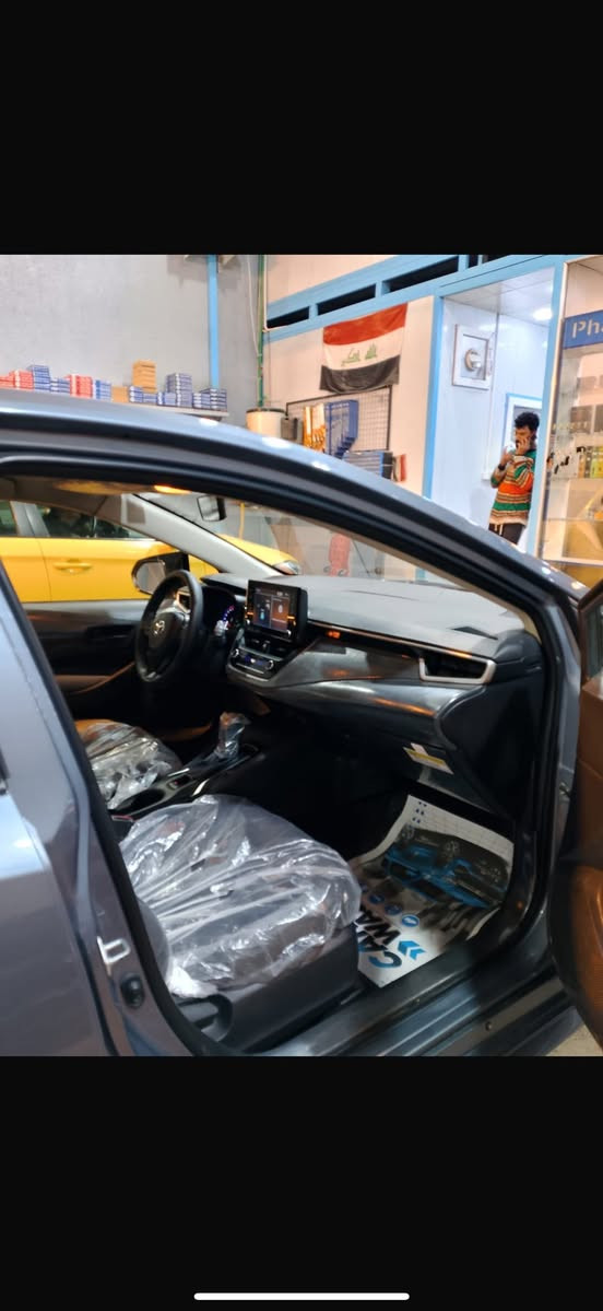 اقره تفاصيل سياره كامل حتى تفتهم شبيه سياره
كورلا 2022 هايبرد رقم بغداد دولي هزه وسنويه وارقام جدد باسمي شخصيا
حادث سياره جاملغ وبنيد يسره وجاملغ خلفي يسره 
السونار منشور ويه صور 
ملاحظة 
(تبديل ربع الأول من شاصي اليسره نفس لون) 
لغود مكفوله شاصي الايمن فقط تعديل بدون معجون ولا لحيم 
تكم داخليه تكم خارجيه وقماره مكفوله
 
ابيع صبغ حزام بس هيه مو حزام 
السيارة جديدة بعده 
كير ومكينه وصدر وتبريد مكفولات 
المواصفات 
بصمه
شاشه جبيره وكامره خلفيه 
ورادار امامي وتحديد مسار وتوقف ذاتي 
لايت زنون ولدات اماميه 
تخم تاير ويل كب جديد
سياره جاهزه مابيه نقص 
مكانه بغداد مدينة صدر  
125 وبيها مجال بسيط
***********
